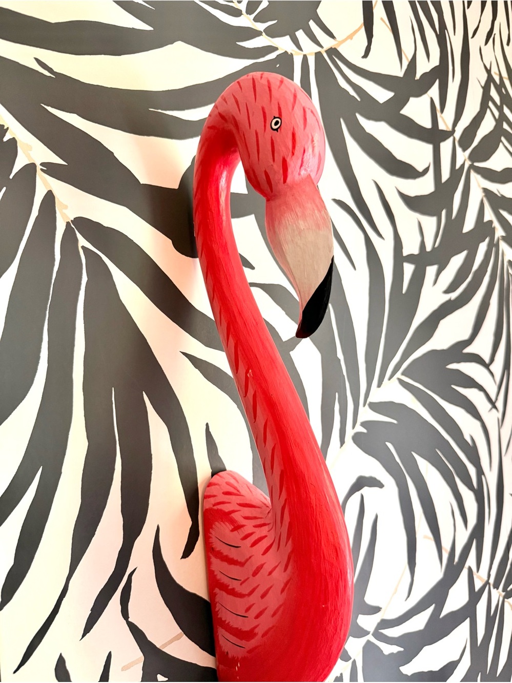 🦩Pink Flamingo Bust Wall Accent - Decorative Home Wall Decor - Picture 4 of 13
